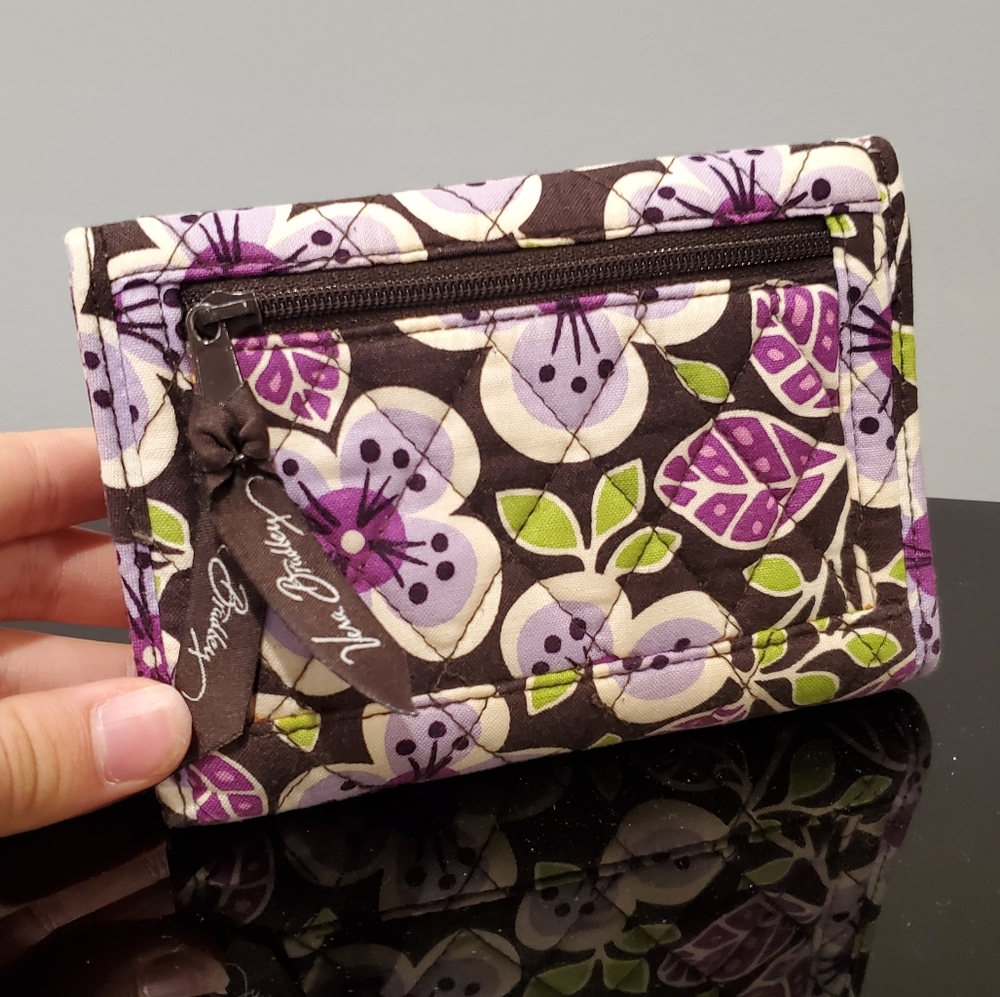 VERA BRADLEY Compact Wallet - Picture 2 of 9